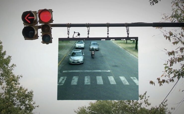 Awareness traffic light by Honda