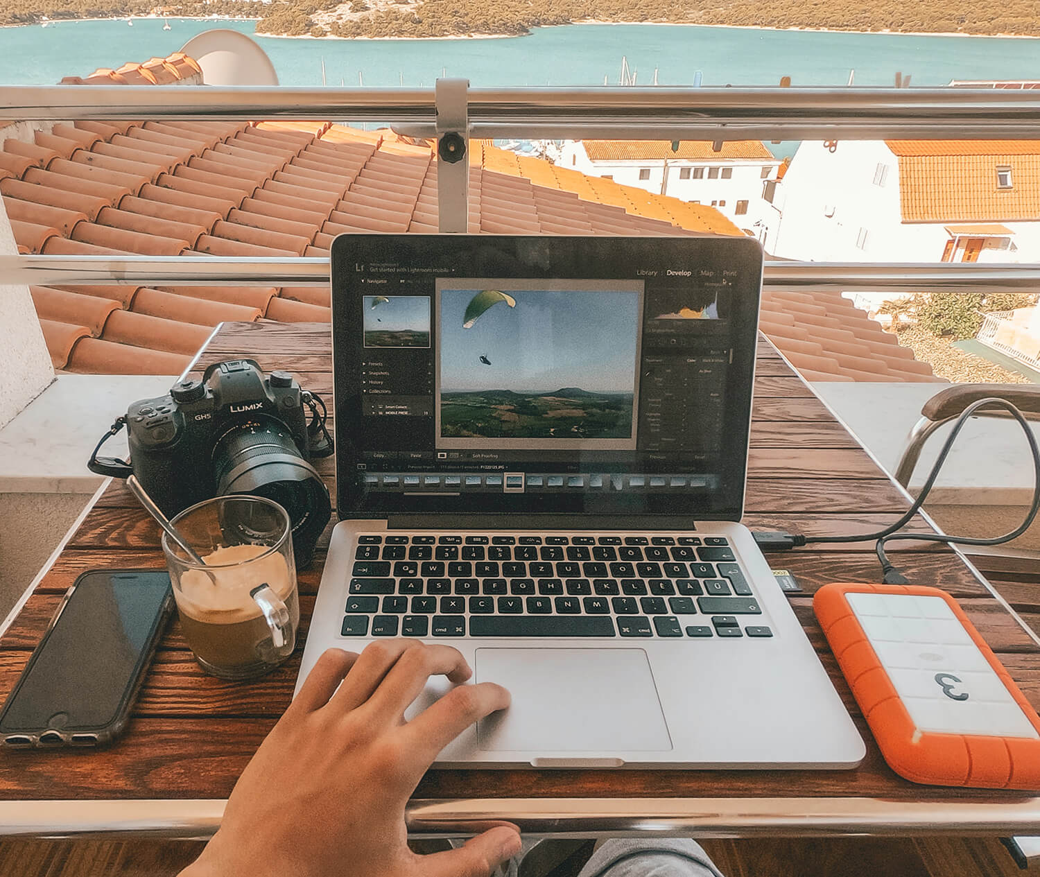 Start Your Life as a Digital Nomad