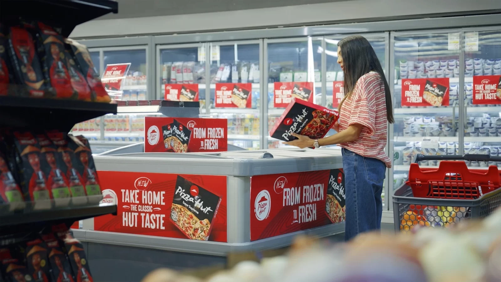 Pizza Hut frozen pizza, Campaigns of the world