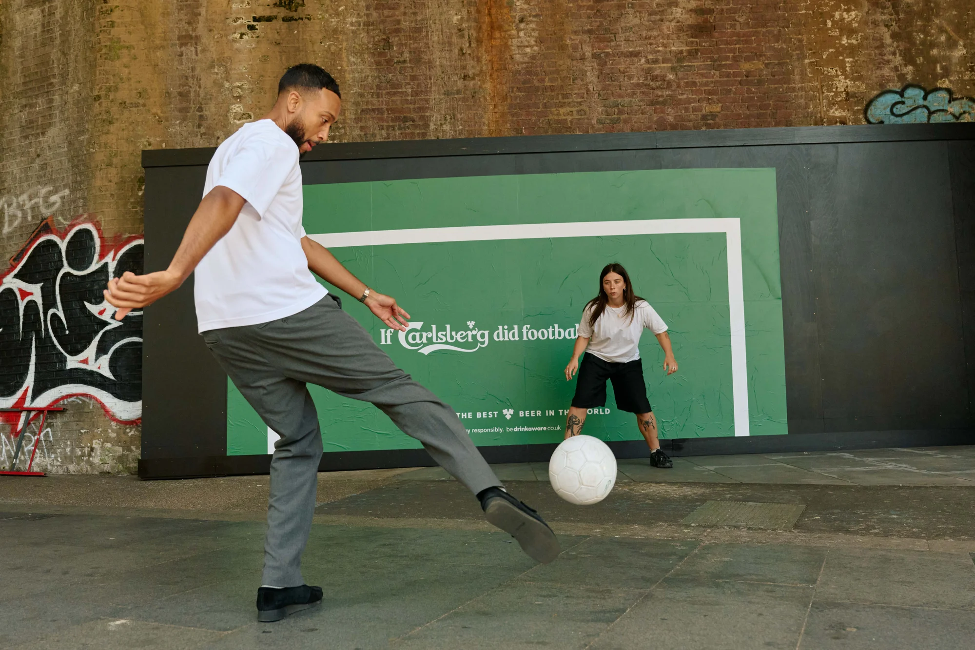 Carlsberg Goal Posters campaign turning outdoor posters into playable football goals