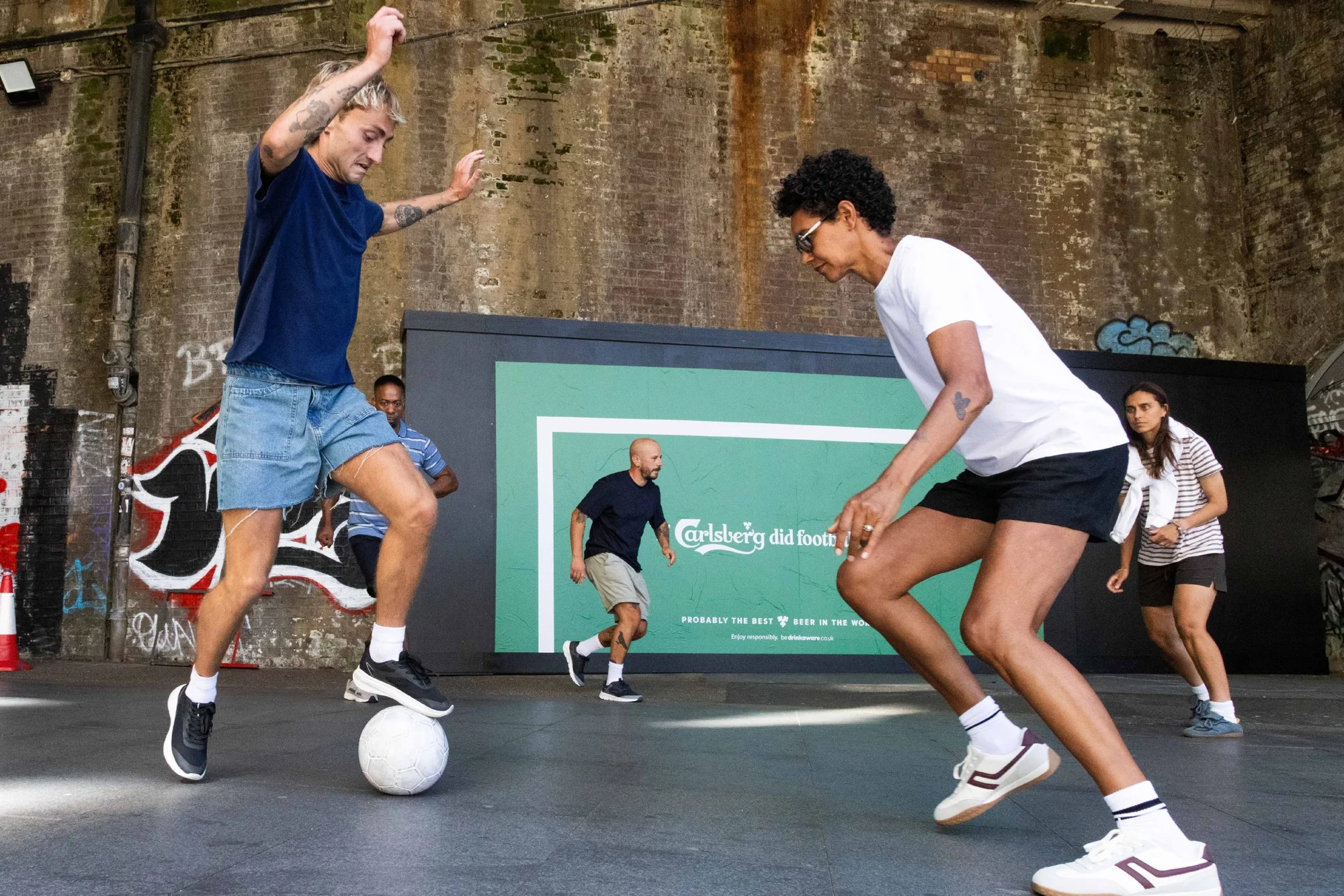 Carlsberg Goal Posters campaign turning outdoor posters into playable football goals
